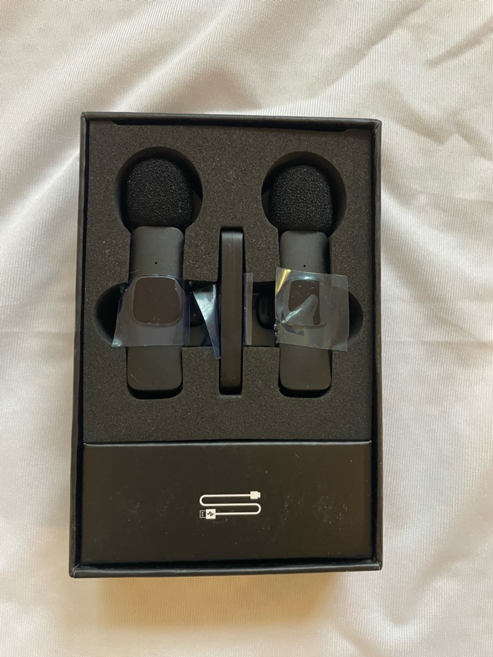 2 Pack Type C Mini Wireless Lavalier Microphone - Picture 3 of 3